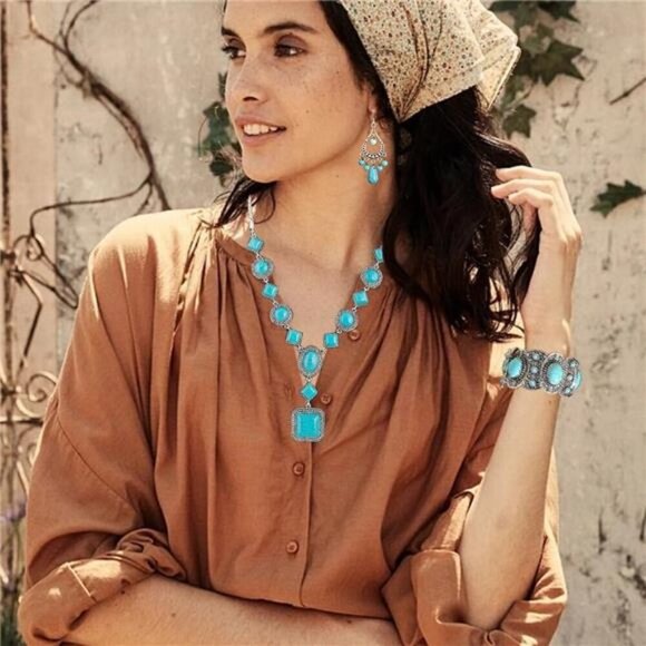 Bohemian Turquoise Necklace Set - Women's Cowgirl Chic Jewelry Set Turquoise - Picture 3 of 6